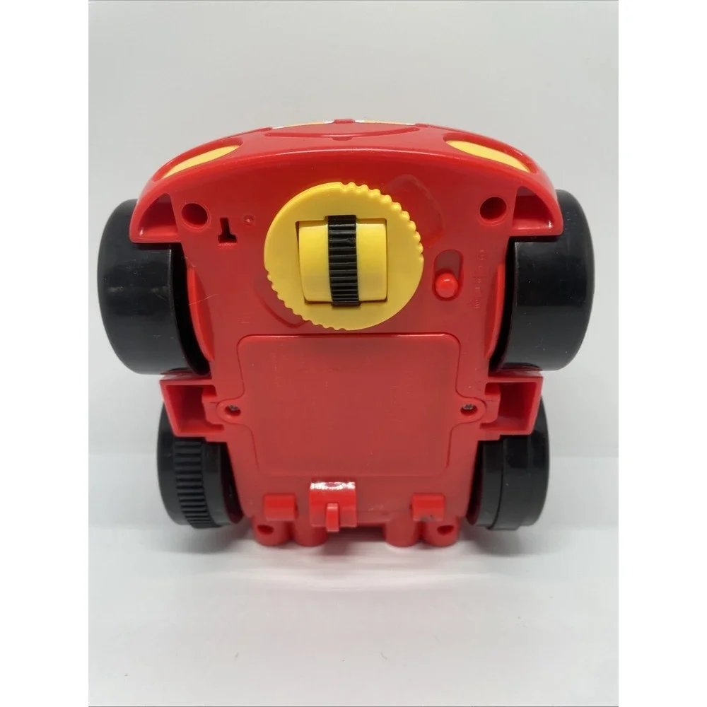 Fisher Price Lil' Zoomers Shake and Crawl Racer Red Car Rattle Baby‎